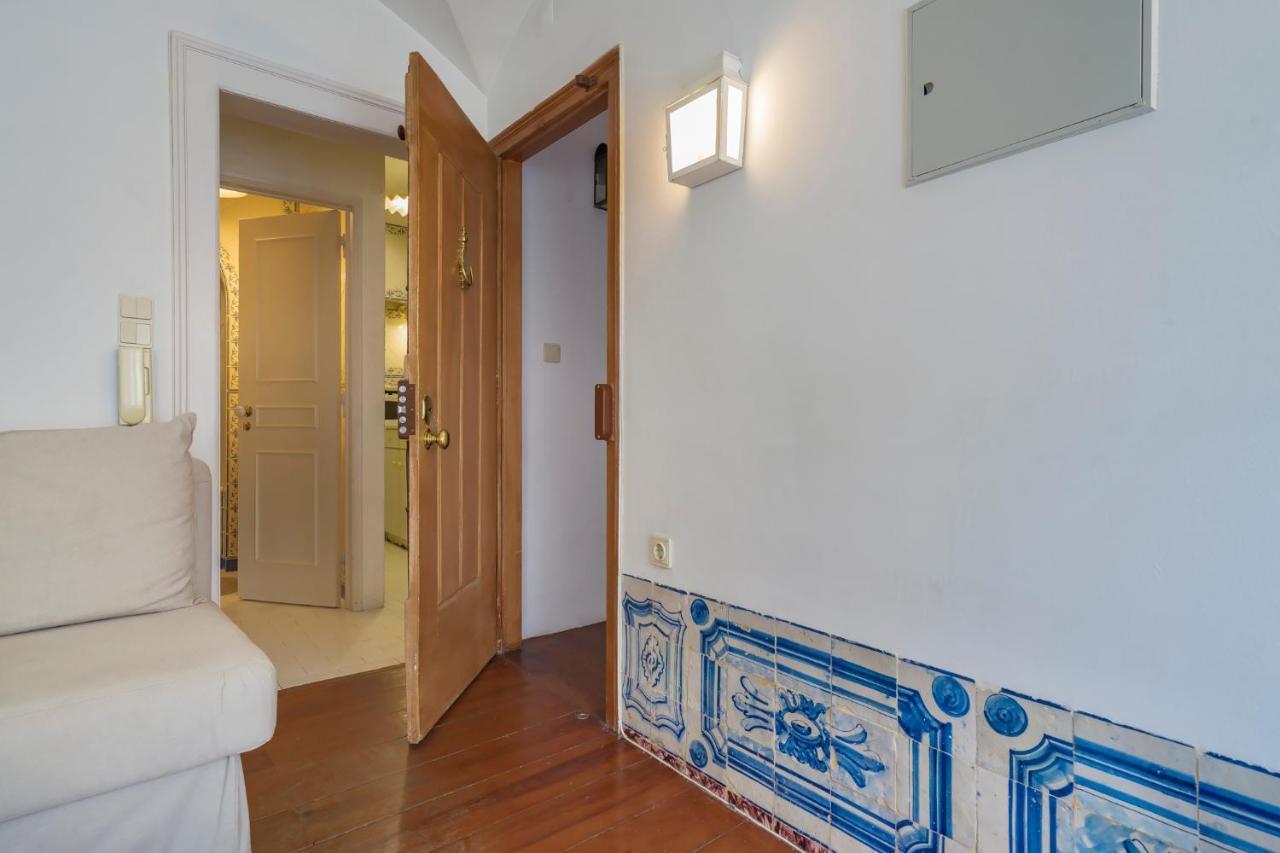 Romantic Apartment + Tejo River View Лиссабон Экстерьер фото